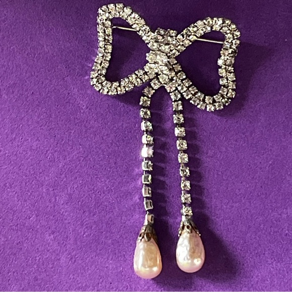 Vintage 1950's Hattie Carnagie Baroque Blister Pearl Drop Bow Brooch - Picture 9 of 9